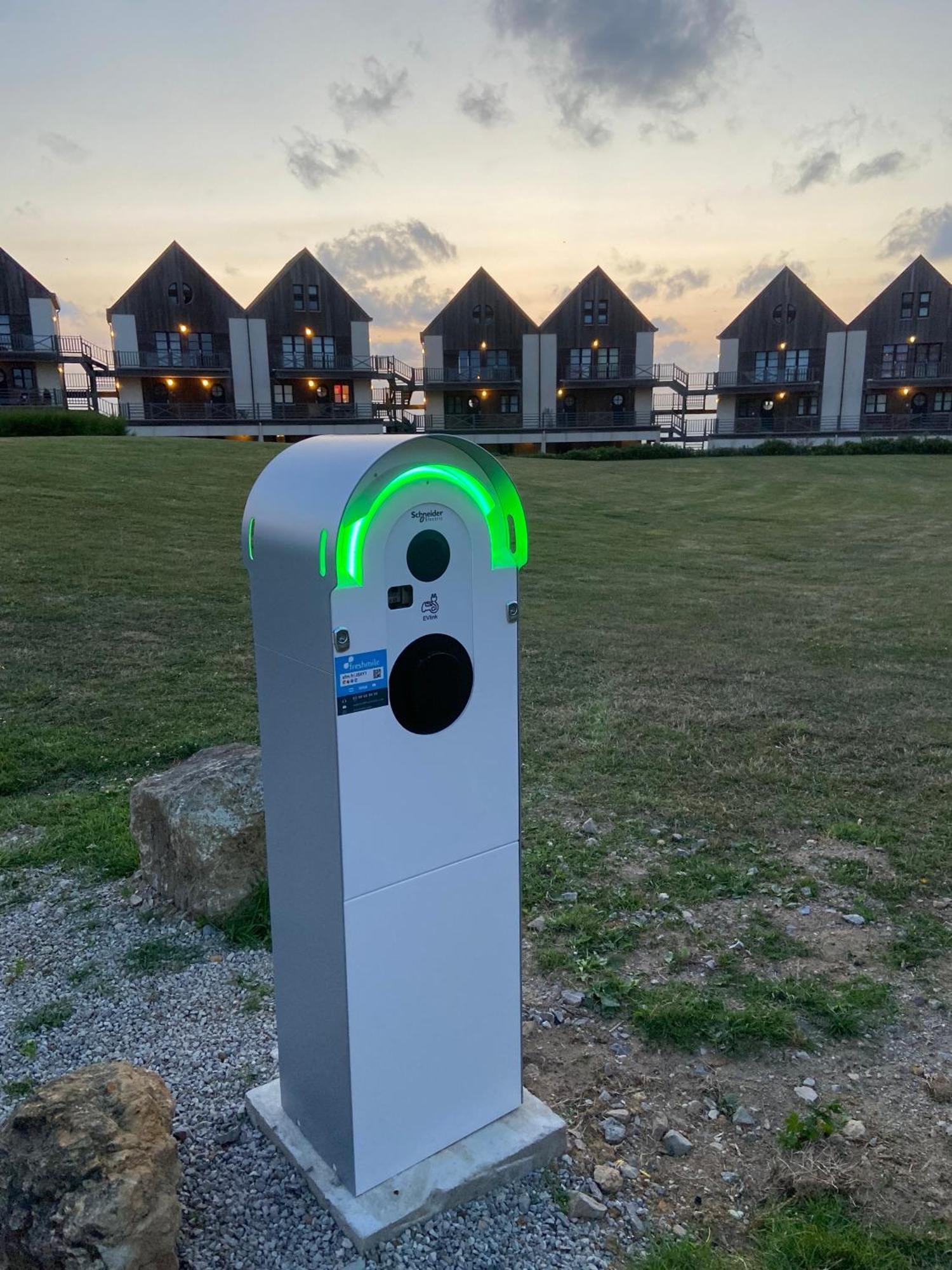 Brise De Mer Sur La Naturelle, Studio A Wimereux , Parking Екстериор снимка